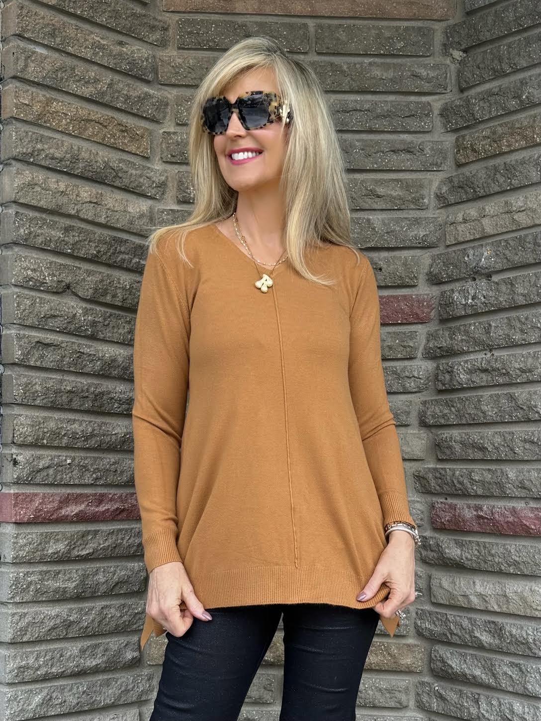 Italian Dreams V-Neck Luxury Sweater | T694