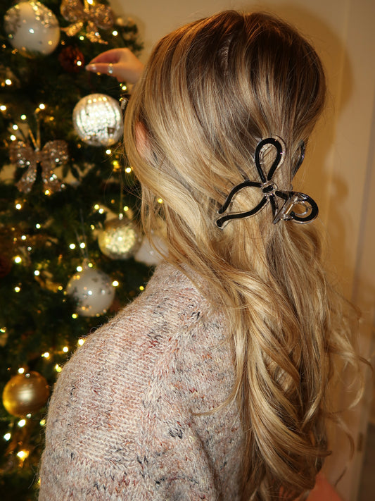 Very Demure Bow Hair Clip