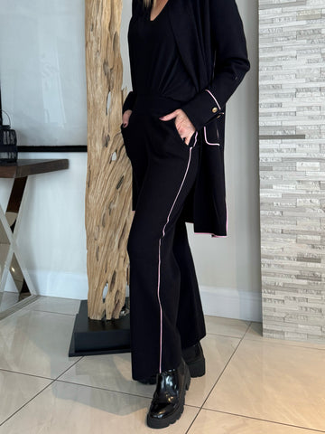 Deluxe Contrast Piping Pull-On Pant | PA242