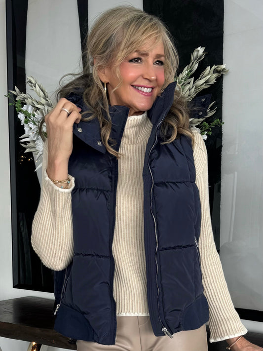 Fashion Puffer Vest With Removable Hood | V201