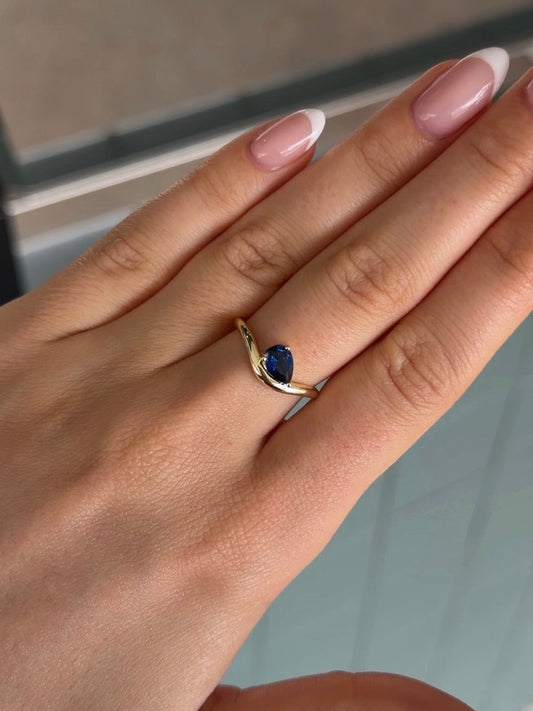 Belle Birthstone Ring