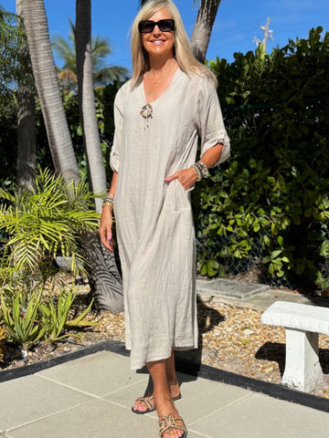 One-Size Linen Dress With Button Detail | D240