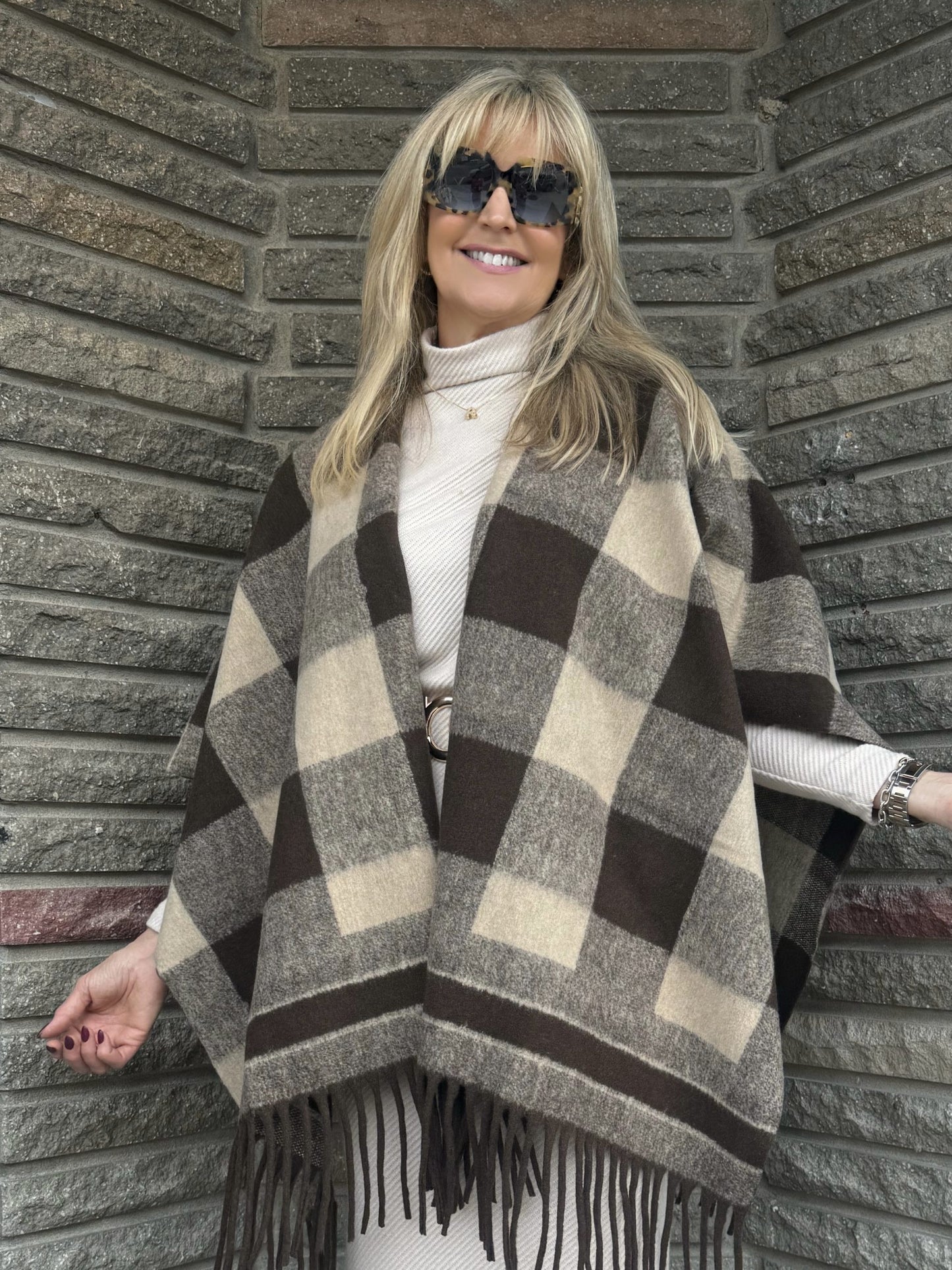 Stunning Checker Cape | T681