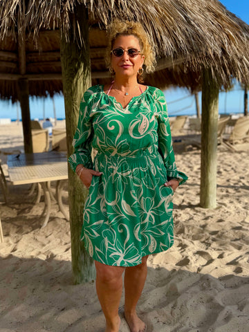 Flattering V-Neck Dress With Pockets | D220