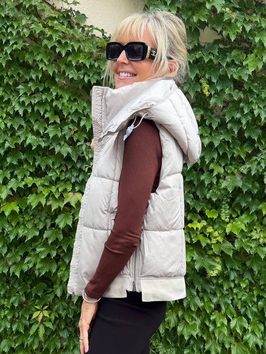 Quilted Puffer Vest With Removable Hood | V201