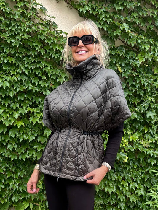Quilted Nylon Shawl-Neck Boxy Vest | R299