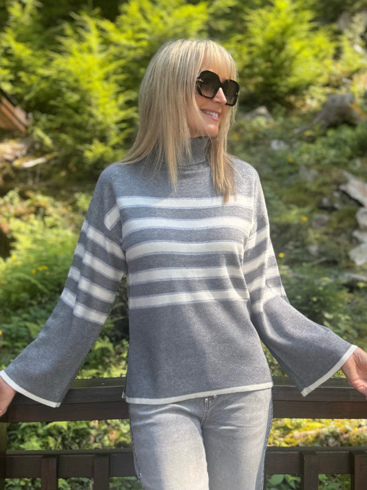 Cozy Bell Sleeve Sweater | SW210