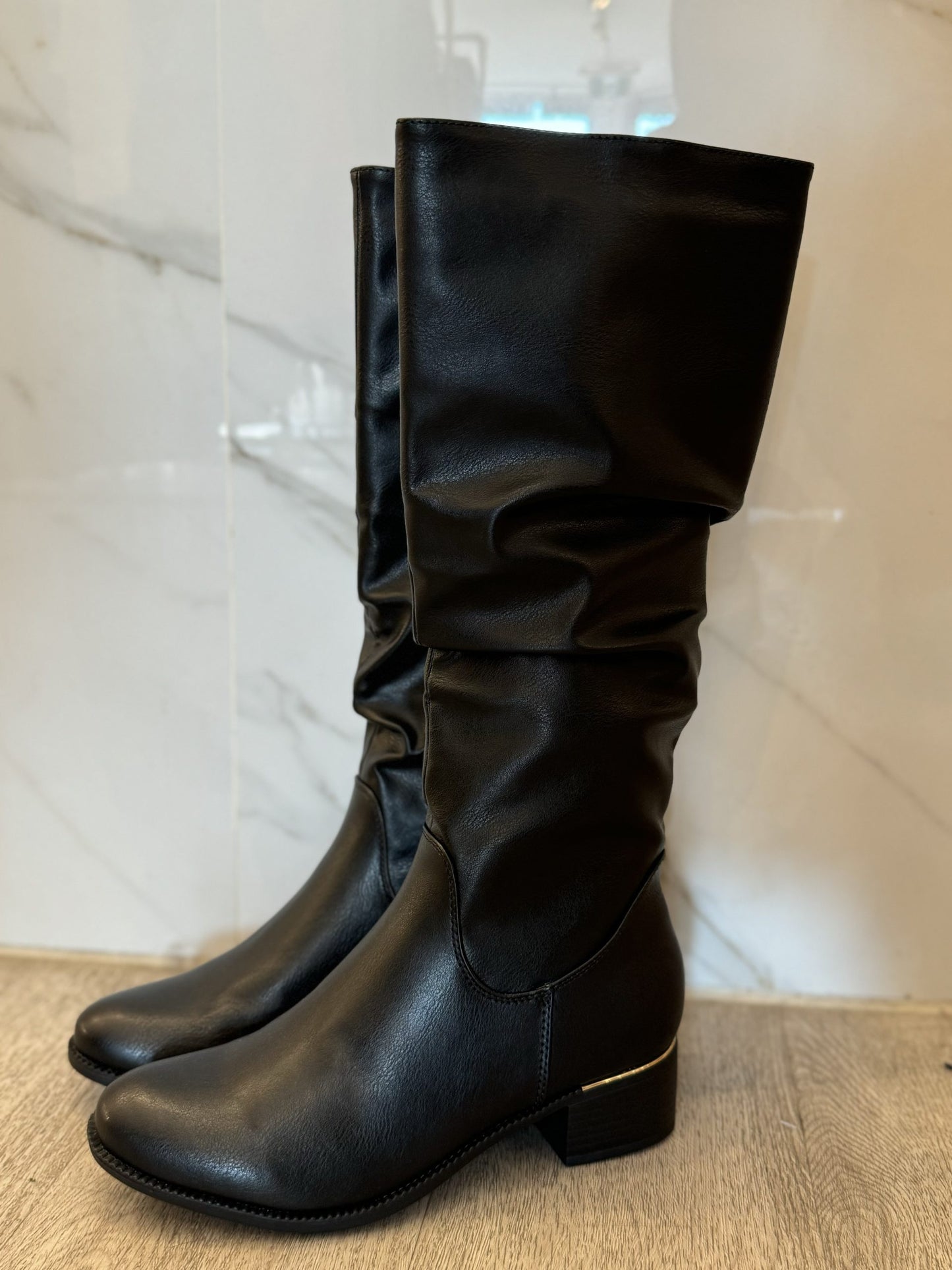 Faux Leather Ruched Boot | BT36