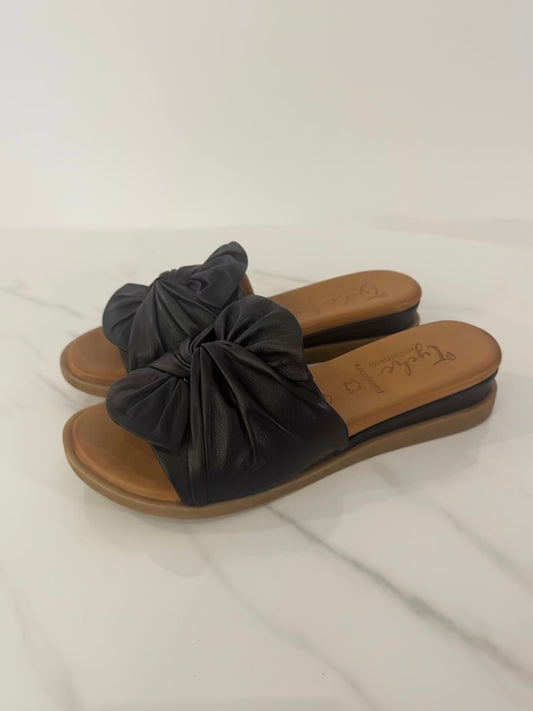 Sisterhood Fave Resort Vibes Sandals | SA217