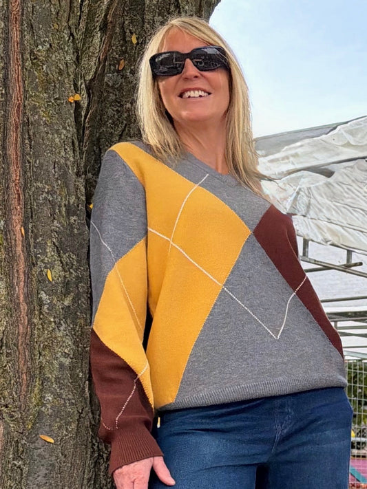 Argyle V-Neck Top | T381
