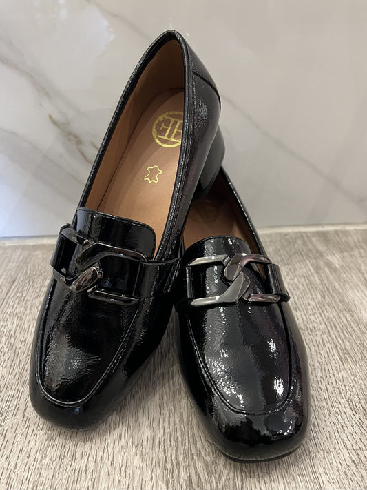 Stylish Patent Loafer | SA604