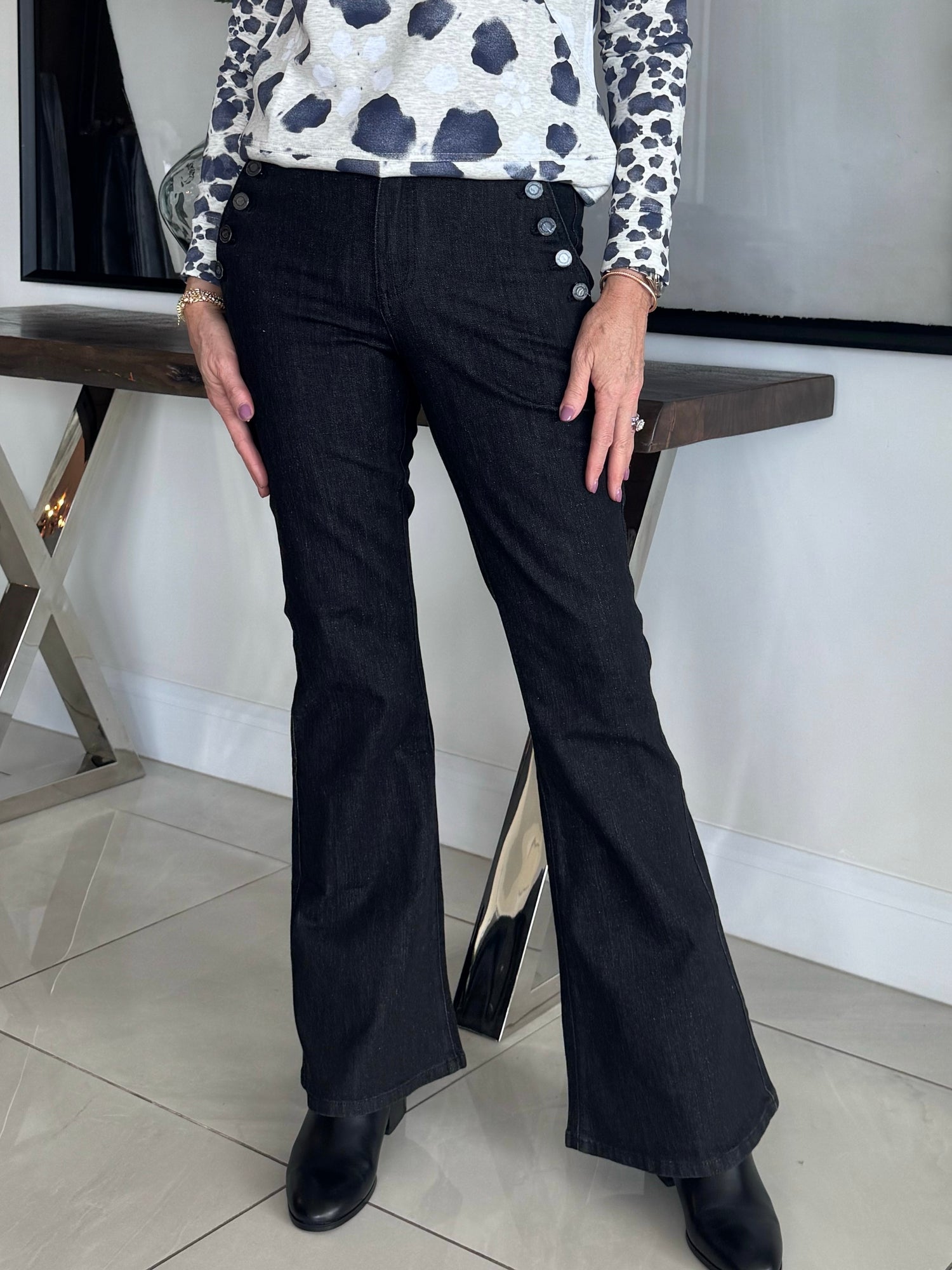 Fundraiser Fashion Show For WICWC 2025