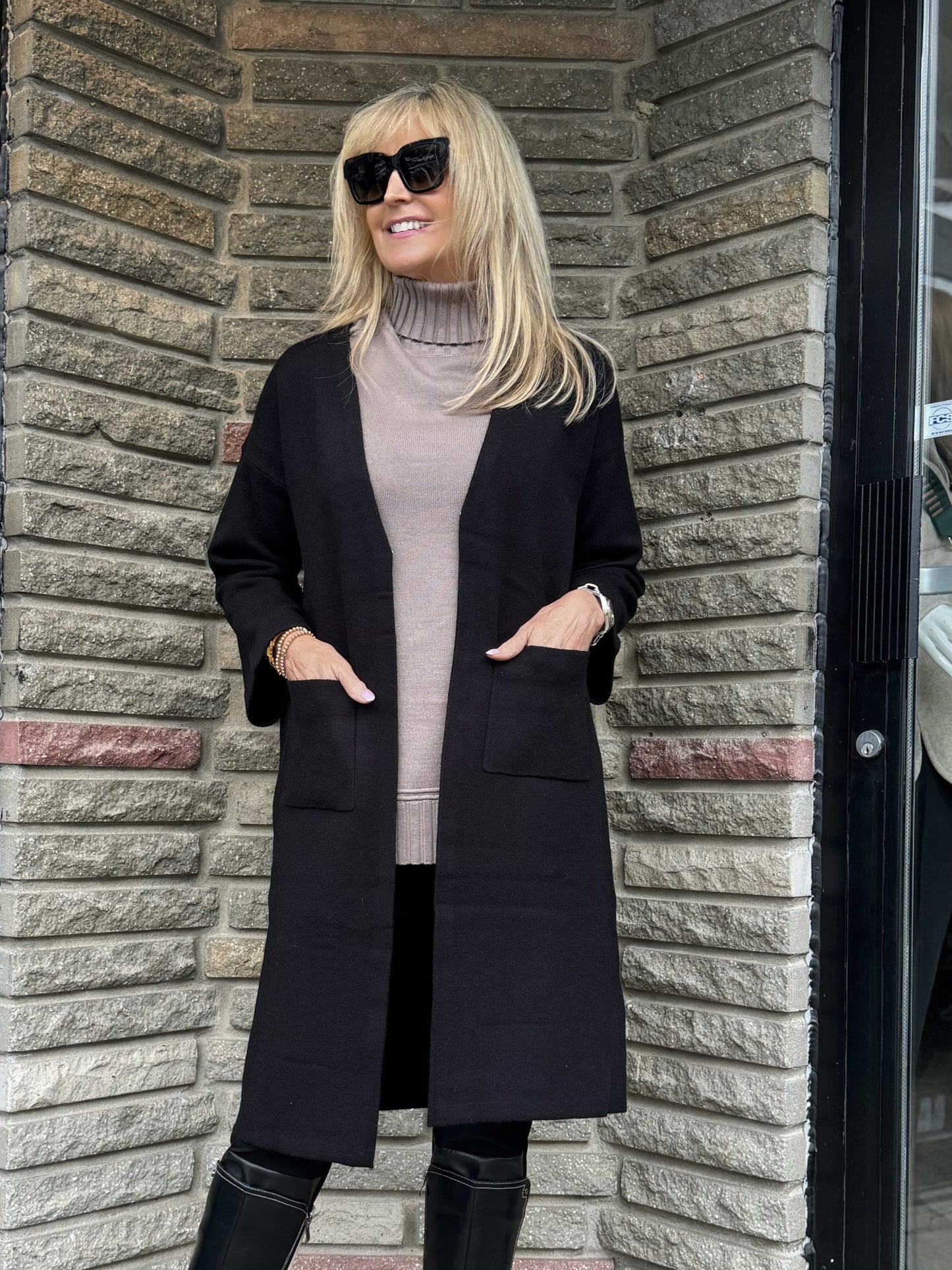 Cardigan luxueux ouvert sur le devant | T646