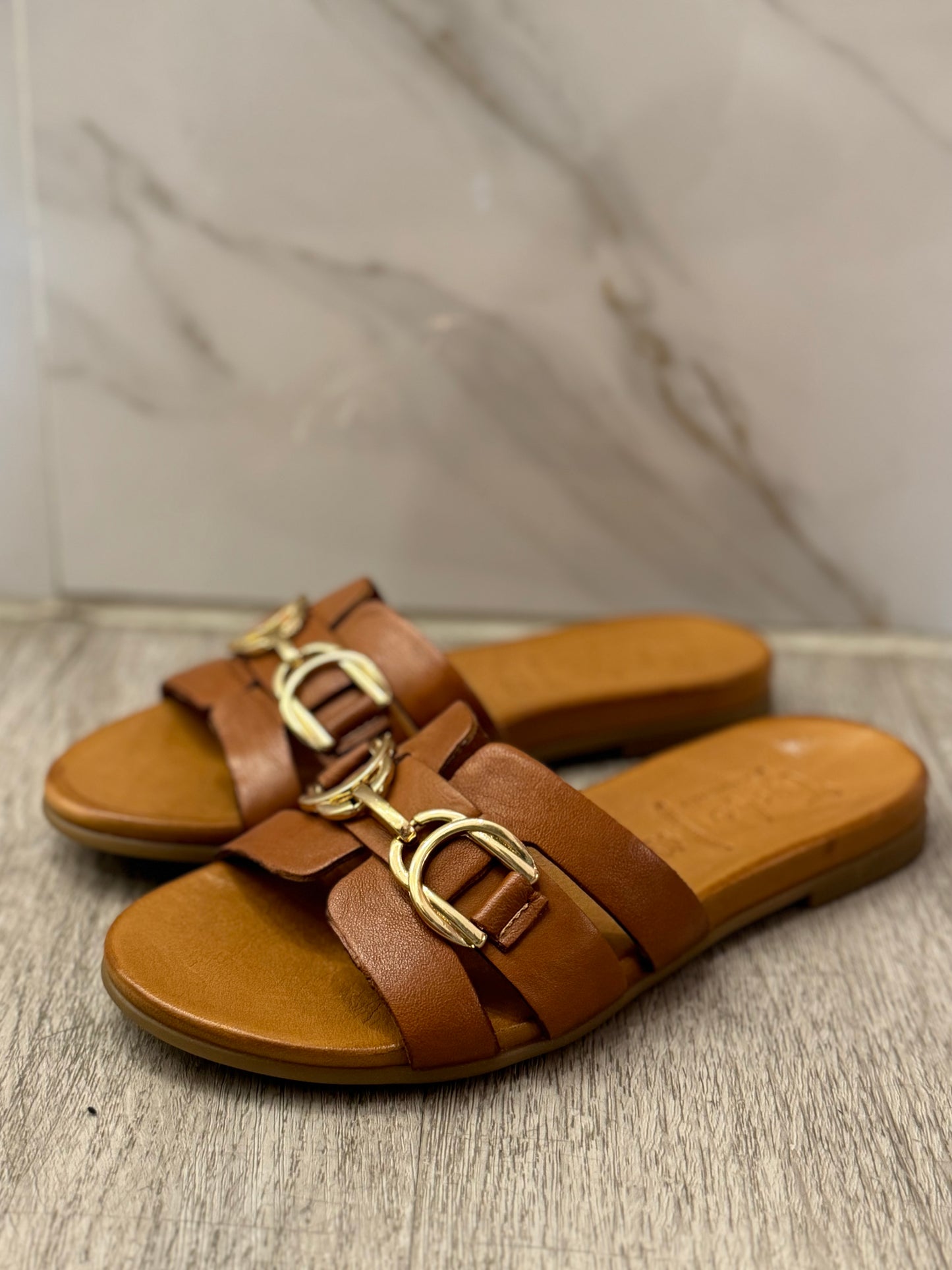 Eliza Sandal | SA620