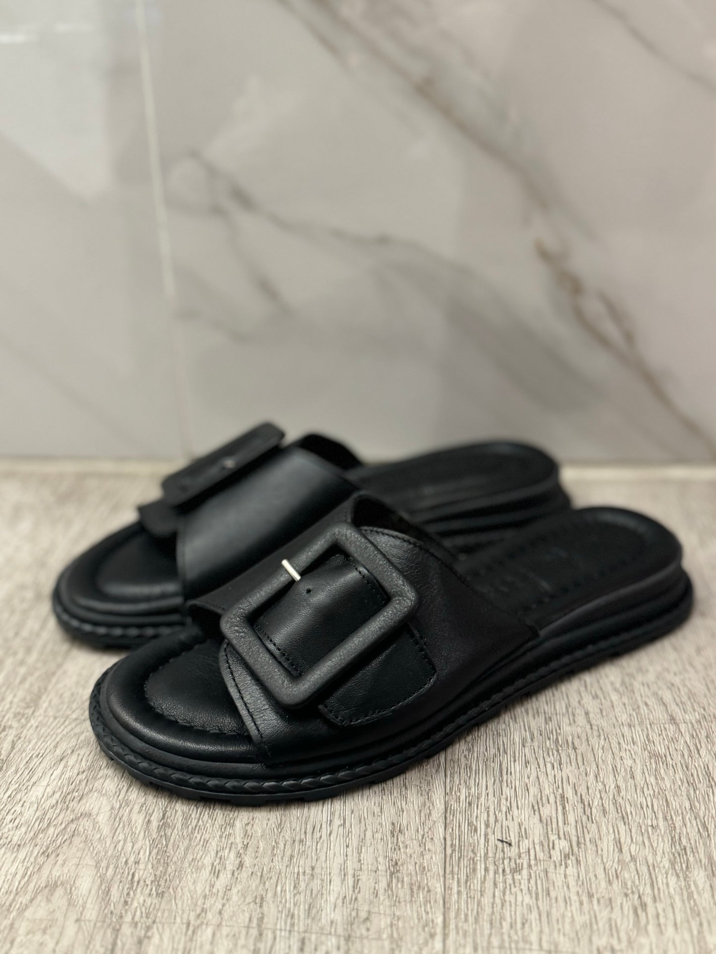 Everyday Fashionable Buckle Sandal | SA622